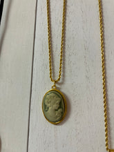 Load image into Gallery viewer, Evergarden necklaces