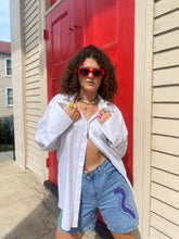 Load image into Gallery viewer, Our Famous White Button Up