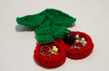 Load image into Gallery viewer, Crochet trinket dish
