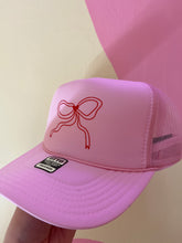 Load image into Gallery viewer, Lil bow doodle trucker hat
