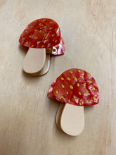 Load image into Gallery viewer, Mushroom acrylic hair clip

