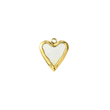 Load image into Gallery viewer, Pearl Inlay Gold Heart Charm

