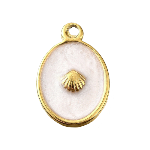 Pearly Gold Clam Medallion